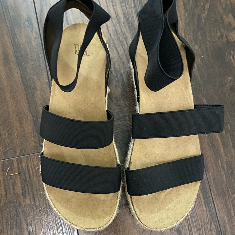 Womens wedged sandals. Size 8